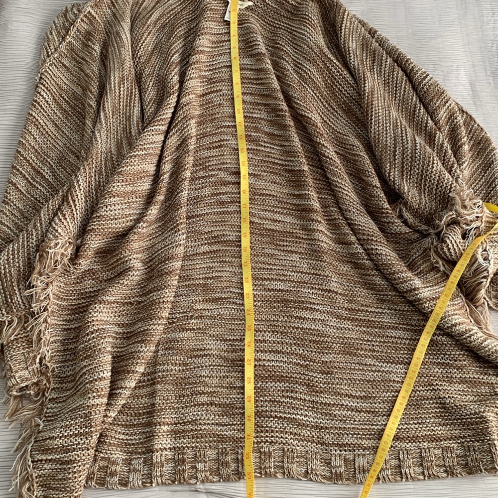 LINDA ANDERSON Women’s Tan/Ivory Fringe Sweater Knit Kimono‎ Oversized S-L - Picture 13 of 15